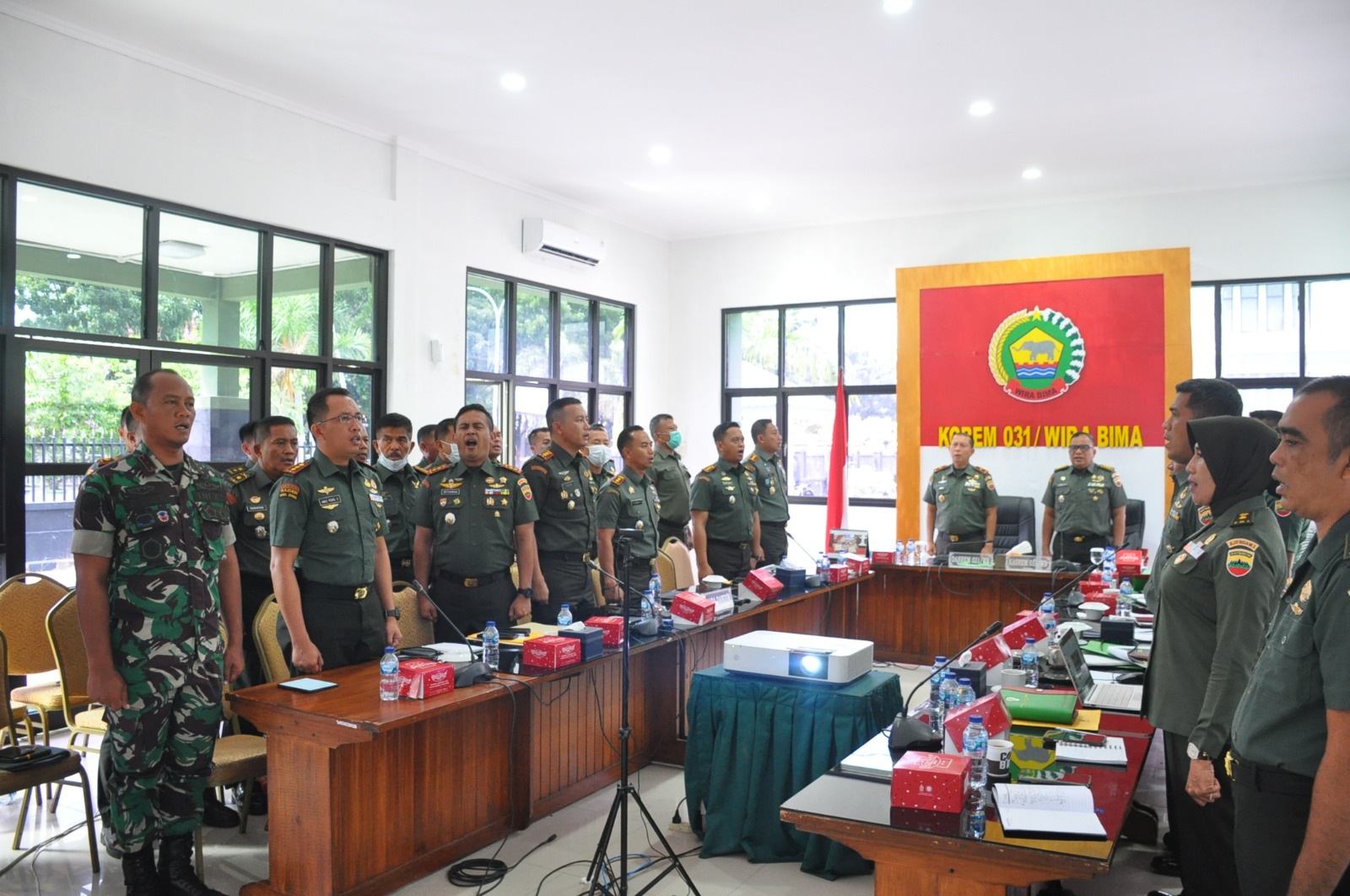 DANREM 031 WB IKUTI RAPAT EVALUASI PROGRAM KERJA DAN ANGGARAN KODAM I BB SECARA VICON SEMESTER II TA